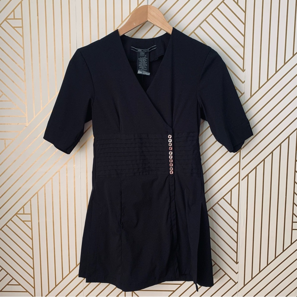 Noel Asmar Gracie Double Vent Scrub Tunic buttons spa style top black XXS